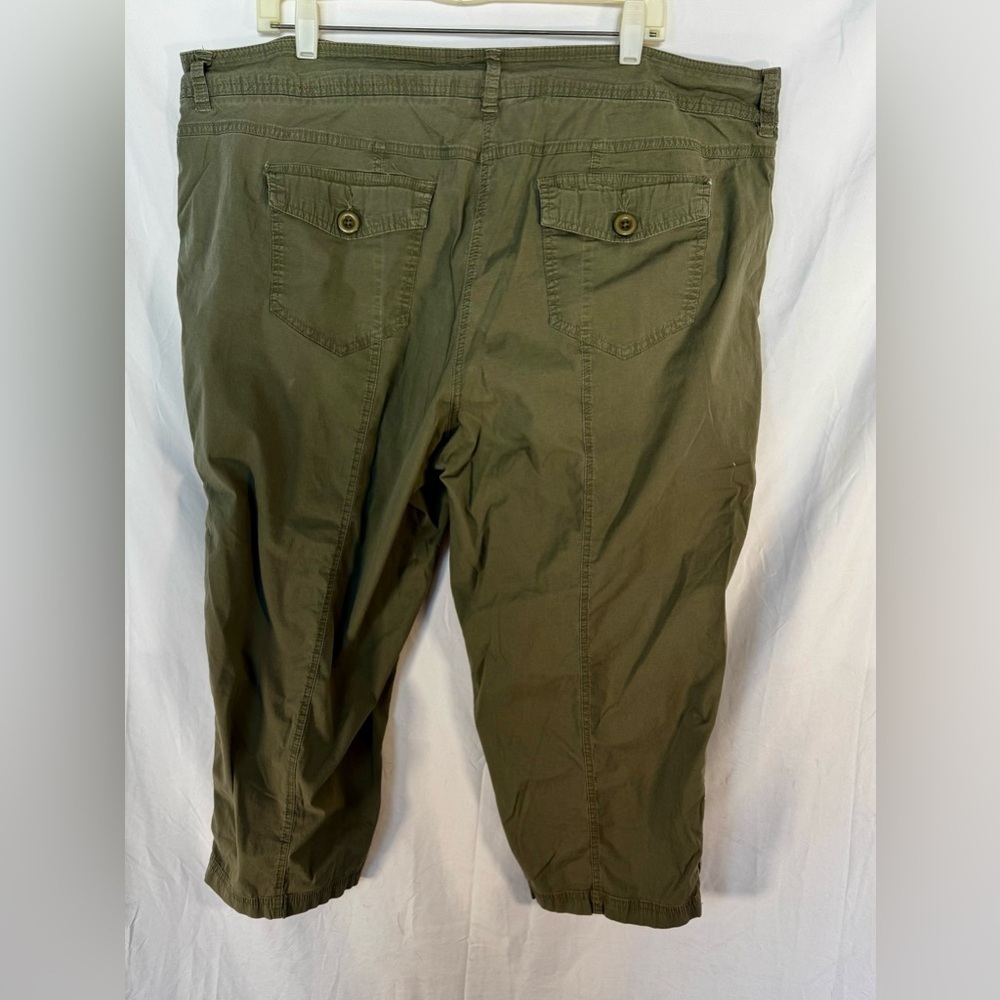 Style & Co Women’s Olive Green Cropped Pants Size 22W - Picture 2 of 8